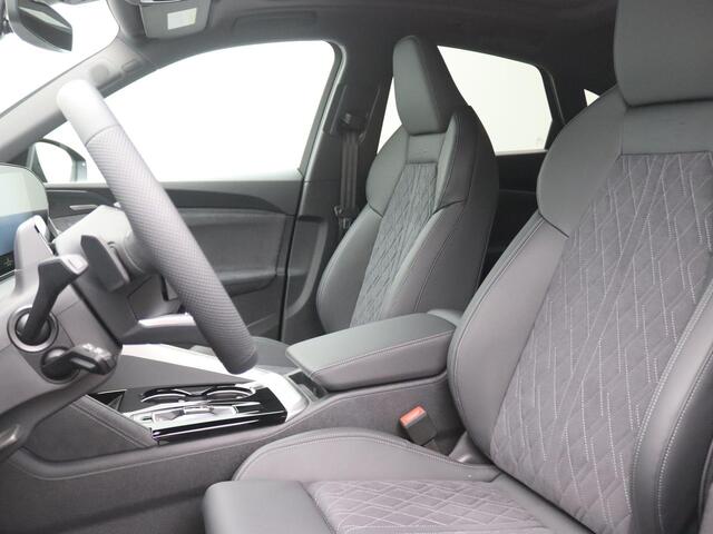 Audi Q5 2.0 TFSI e-hybrid quattro S edition Competition Pano-Schuifdak, Trekhaak, S-Line, Memorystoel, B&O, 21" LM Velgen, Side Assist, Keyless, Elektr. Achterklep