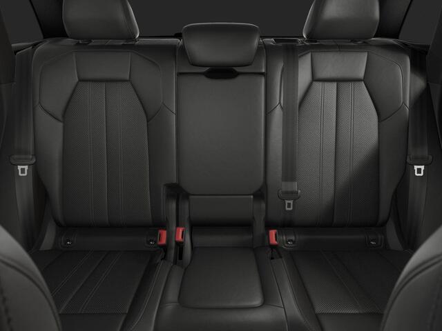 Audi Q5 S edition Competition (B10) e-hybrid 270 kW / 367 | Direct Leverbaar | Panoramadak | Stoel-verkoeling/verwarming | Matrix | Leder |