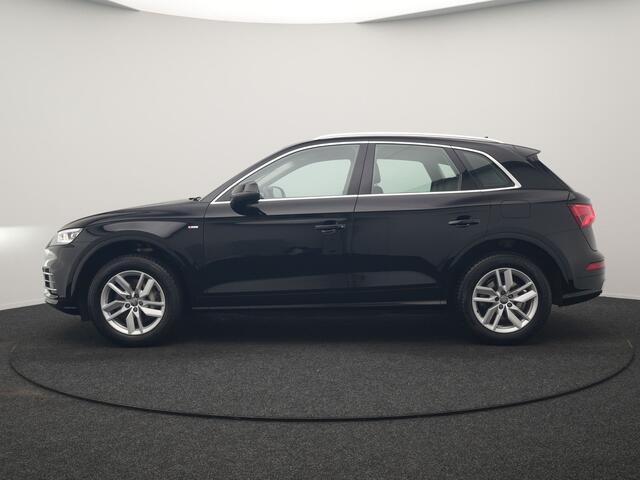 Audi Q5 55 TFSI e S Line PHEV 367pk Dealer O.H. | Voorstoelen Verwarmd | Apple Carplay | Keyless Entry | Drive Select | Cruise Control | DAB | 18"L.M | Navigatie | Plug In Hybrid |