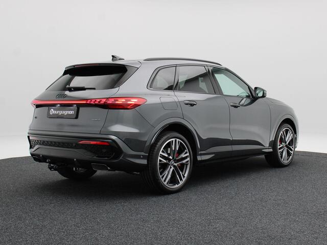 Audi Q5 S edition Competition e-hybrid 27 | 367 PK | 21 inch velgen | Privacy glas | Rode remzadels | Panoramadak | Bang & Olufson 3D |