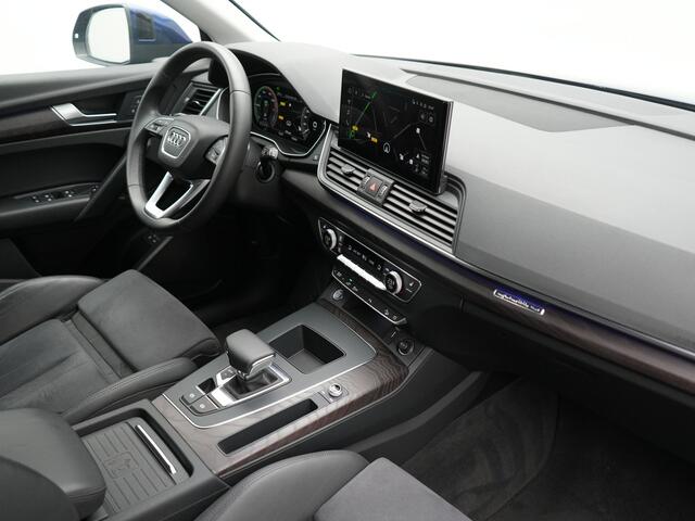Audi Q5 50 TFSI e quattro Advanced edition PHEV 300pk Dealer O.H | Adaptive Cruise | Camera | BLIS | Apple Carplay | Alcantara Sportstoelen Verwarmd | Sfeerverlichting | Navigatie | Virtual | DAB | Plug In Hybrid |
