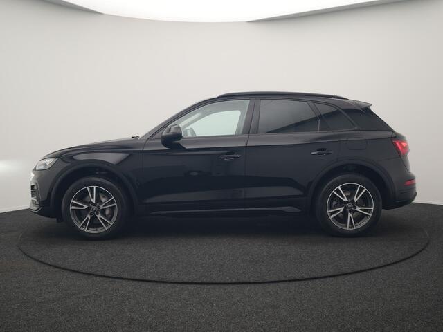Audi Q5 50 TFSI e Advanced edition PHEV 300pk Dealer O.H | Trekhaak Af Fabriek | Head Up | Apple Carplay | Lederen Sportstoelen Verwarmd | Cruise Control | Virtual | Navigatie | DAB | 19"L.M | Plug In Hybrid |