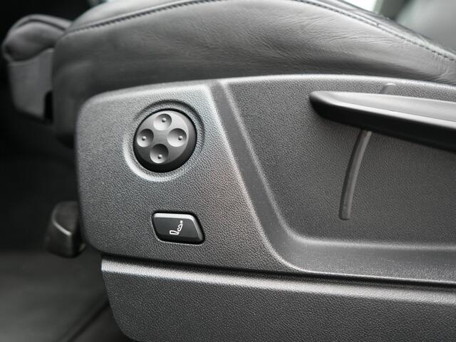 Audi Q5 55 TFSI e S Line PHEV 367pk Dealer O.H. | Alcantara Sportstoelen Massage & Verwarmd | 360 Camera | Bang & Olufsen Audio | Keyless | Navigatie | Virtual | DAB | Cruise Control | Plug In Hybrid |