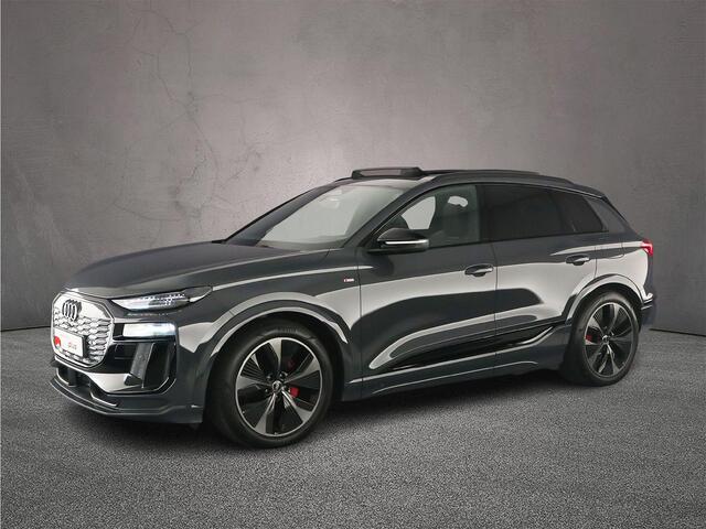 Audi Q6 e-tron S edition 100 kWh | Pano | Trekhaak | B&O | Bijrijdersscherm | Luchtvering | Matrix | MMI Pro |