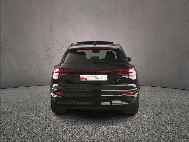 Audi Q6 e-tron S edition quattro 100 kWh | Trekhaak | Tech pro | Headup | B&O | Pano | Luchtvering | Oled |