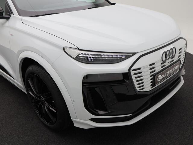 Audi Q6 S edition e-tron 100 kWh | 388 PK | Carbon spoiler | 21 inch | Privacyglas | Luchtvering | Matrix Led |
