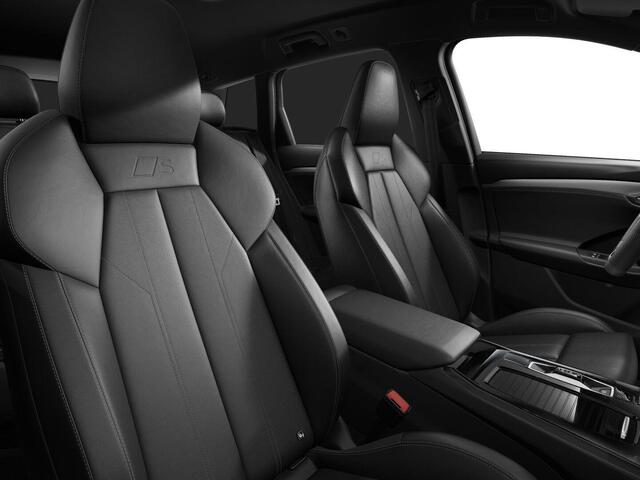 Audi Q6 e-tron S edition 83 kWh 252 PK · Luchtvering · Lederen bekleding · Trekhaak elek. wegklapbaar