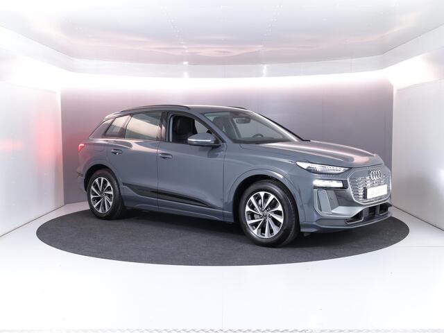 Audi Q6 e-tron Advanced edition e-tron perf 225kW/306pk 100Kwh Ha Tech Plus pakket, sportstoelen met leder, bumpers in kleur carrosserie, omgevingscamera's