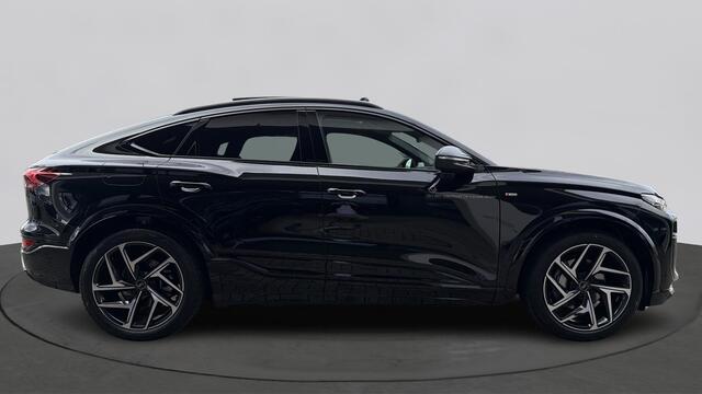 Audi Q6 Sportback e-tron S edition performance 100 kWh 306Pk / Luchtvering / Panodak / Winterpakket