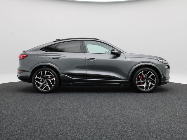 Audi Q6 Sportback e-tron | S edition | performance 100 kWh | 21 inch | Privacy glas | Trekhaak | Panoramadak | Luchtvering