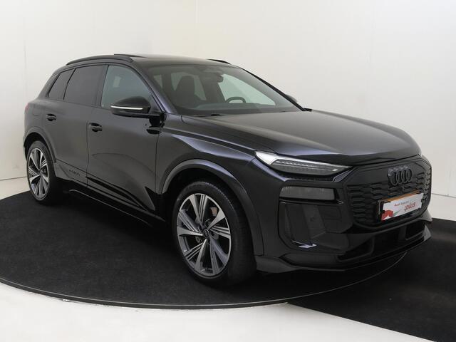 Audi Q6 e-tron S edition performance 100 kWh | Panoramadak | Luchtvering | Warmtepomp | Head-up display | Bang & Olufsen | Display passagierszijde | 360 camera | Parkeerassistent | Achterbank verwarmd |