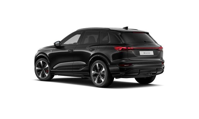 Audi Q6 e-tron S edition performance 100 kWh | Trekhaak | Adaptieve Luchtvering | Adaptieve Cruise | Panorama Dak | Head-up | B&O 3D | Matrix LED | Camera | Navigatie-pakket | Pak Tech | Interieur-pakket |