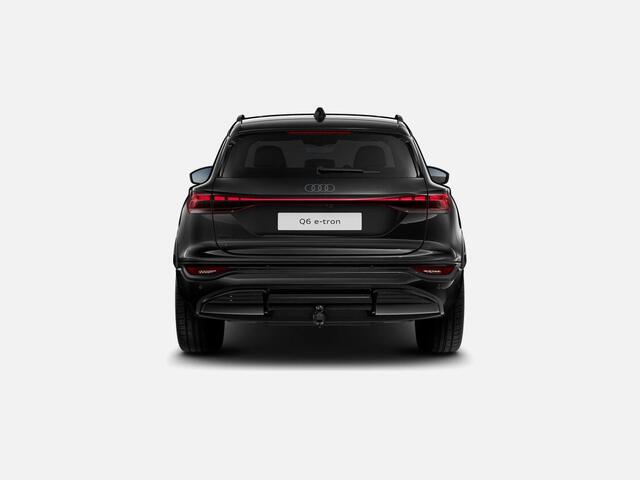 Audi Q6 e-tron S edition performance 100 kWh 306 PK · Adaptieve luchtvering · Trekhaak elek. wegklapbaar · Glazen panoramadak