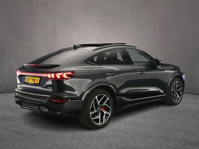Audi Q6 Sportback e-tron S edition quattro 100 kWh | Trekhaak | Adaptieve Luchtvering | Adaptieve Cruise | Head-up | B&O 3D | Panorama Dak | Camera | Pack Tech | Navigatie-pakket | Interieur-pakket | Trekhaak-pakket |
