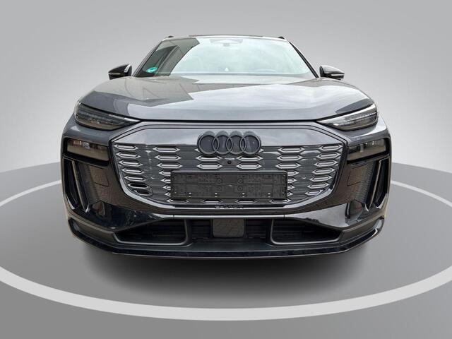 Audi Q6 e-tron S edition 83 kWh 252pk · Panoramadak · Inklap. Trekhaak · Luchtvering · 360 Camera · Matrix LED · Elek. Stoelen + Geheugen Bestuurder · Garantie t/m 19-06-2030 of 100.000km