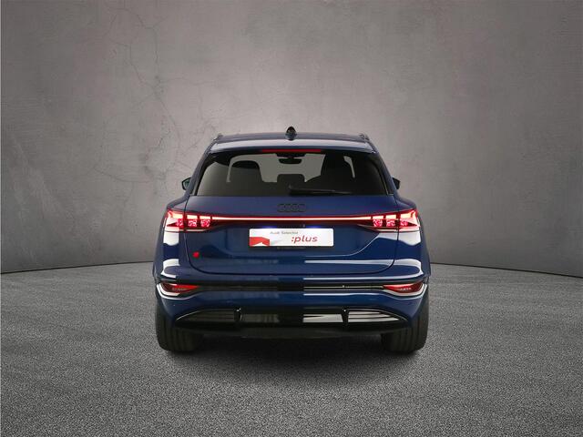 Audi Q6 SQ6 e-tron SQ6 quattro 100 kWh | Head Up | B&O | Oled | Elektrische voorstoelen | Matrix | Adpt. Cruise | Carplay | 360Cam | Ambient light | Carbon |