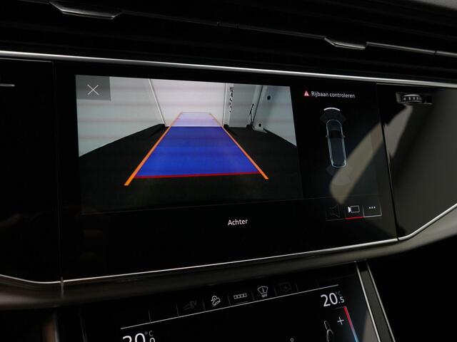 Audi Q7 Competition 60 TFSI e 456 pk Tiptronic quattro | Panoramadak | Achteruitrijcamera | Head-up display | Soft-Close portieren | Sportstoelen Plus | Leder | Bang & Olufsen sound