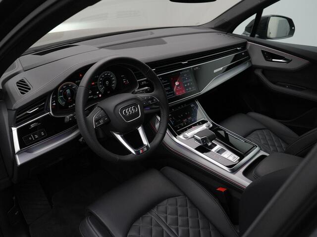 Audi Q7 Pro Line S Competition 60 TFSI e 490 pk tiptronic quattro | Panoramadak | Trekhaak | Valcona leder | Laser LED | Sportstoelen Plus | Uitgebreid lederpakket | Vierwielbesturing