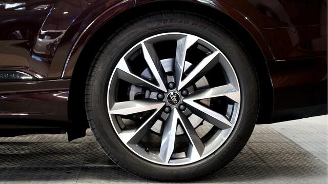 Audi Q7 55 TFSI e quattro 280kW/381pk Aut8 Pro Line S LUCHTVERING + MATRIX LED + BANG&OLUFSEN + LEER + STOELMASSAGE&-VENTILATIE + BLACK OPTIEK + 360 CAMERA + KEYLESS DRIVE + DODEHOEK MELDER + LANE ASSIST + STOELVERWARMING V&A + PARKSENSOREN + 21" LM-VELGEN!!