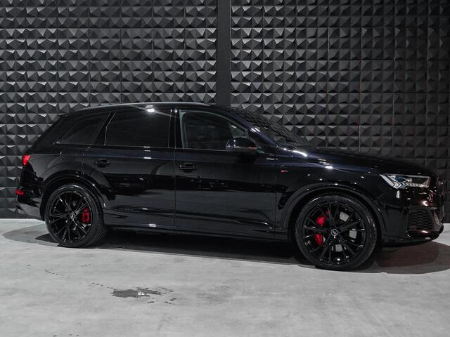 Audi Q7 60 TFSI e Competition | PANO | HUD | Laser Li. | Trekh. |S-Stoelen | Vent-Mass | Volleder | Bose| 22" | Ak. glas |