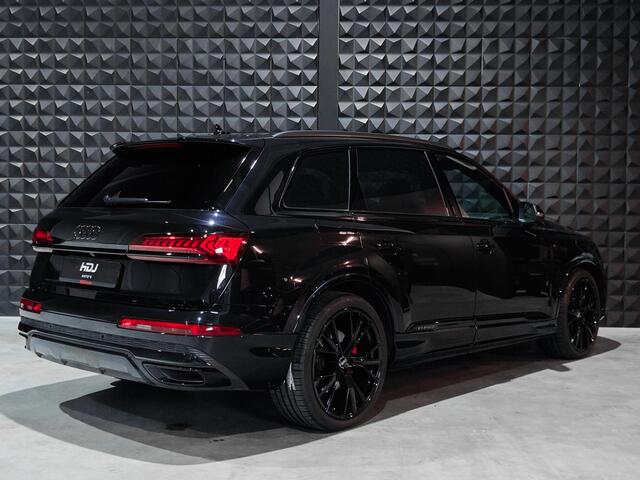 Audi Q7 60 TFSI e Competition | PANO | HUD | Laser Li. | Trekh. |S-Stoelen | Vent-Mass | Volleder | Bose| 22" | Ak. glas |