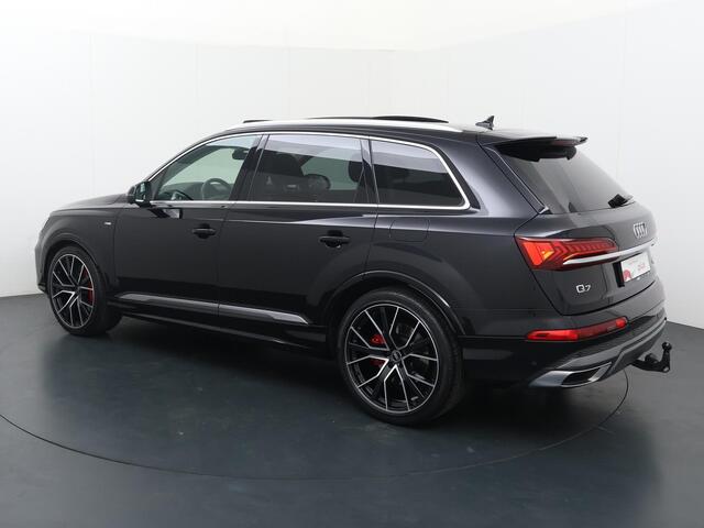Audi Q7 55 TFSI e quattro Pro Line Plus | 381 PK | Automaat | Panoramadak | Multifunctioneel stuurwiel | Adaptive Cruisecontrol | Trekhaak |