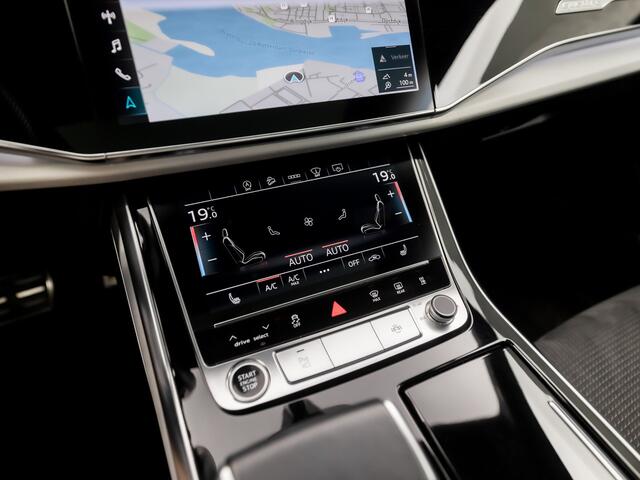 Audi Q7 55 TFSI quattro S-Line Sport 7 Persoons 340Pk Automaat (PANORAMADAK, MATRIX LED, LUCHTVERING, HEAD-UP DISPLAY, BANG&OLUFSEN, TREKHAAK, MEMORY SEATS, APPLE CARPLAY, NIEUWSTAAT)