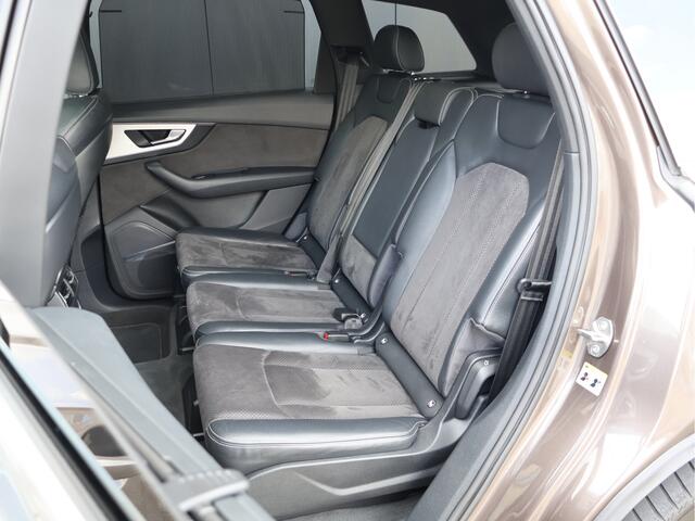 Audi Q7 3.0 TDI e-tron quattro Sport S-line *Luchtvering*HUD*ACC*Haak*Cam*