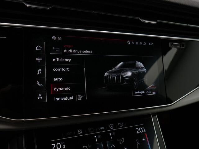Audi Q7 55 TFSI e 381 pk tiptronic quattro Pro Line S | Panoramadak | Trekhaak | Valcona Leder | Geheugenstoelen | Bang & Olufsen | Head-up display | Soft-Close