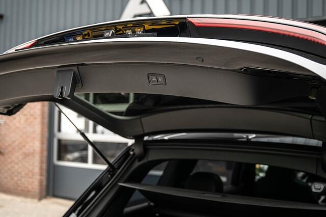 Audi Q7 60 TFSI e quattro Competition | Panorama | Luchtvering | Head-up | Bose | Stoelventilatie/verwarming | Massage | Keyless | Camera | Virtual cockpit | Matrix-led | ACC | Trekhaak | 23 inch |