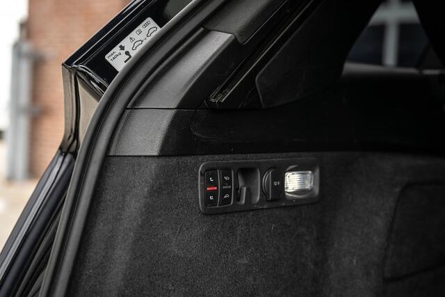 Audi Q7 60 TFSI e quattro Competition | Panorama | Luchtvering | Head-up | Bose | Stoelventilatie/verwarming | Massage | Keyless | Camera | Virtual cockpit | Matrix-led | ACC | Trekhaak | 23 inch |