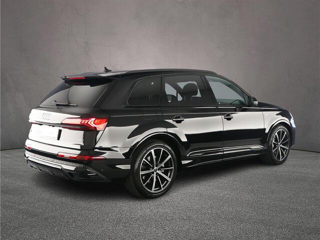 Audi Q7 55 TFSI e S Edition | Head Up | Matrix | Trekhaak | Luchtvering | Memory | 360 Camera | Keyless | B&O | Carplay |