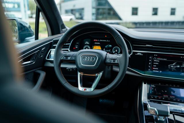 Audi Q7 60 TFSIe Audi Exclusive ABT Power S | B&O Advanced 3D | Panorama dak | Carbon spiegels | vierwielsturing | uitgebreid leder pakket | Alcantara hemel | Matrix Laser LED | Akoestisch glas | Massage | Comfortsleutel Assistentiepakket Plus |