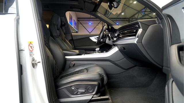 Audi Q7 Audi Q7 55 TFSI e quattro 280kW/381pk Aut8 Pro Line S LUCHTVERING + PANORAMADAK + MATRIX LED + LEER DIAMOND STITCH + BLACK OPTIEK + EL.STOELEN + PD-GLASS + SFEERVERLICHTING + CAMERA + KEYLESS START + LANE ASSIST + PARKSENSOREN + 22" LM-VELGEN!!