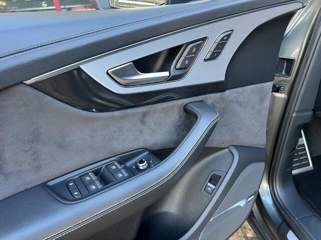 Audi Q7 4.0 TDI SQ7 quattro Pro Line + 7p | Matrix | Pano | Trekhaak | ACC | Bose |