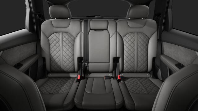 Audi Q7 55 TFSI e quattro 394 Tiptronic Pro Line S Automaat | Vierwielbesturing | Privacy glas (donker getint) | Sportstoelen plus voorin | Optiekpakket zwart plus | Achterbank plus