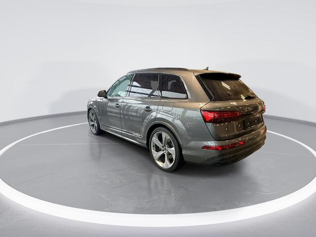 Audi Q7 55 TFSIe 380pk Tiptronic Quattro S Line · Panoramdak · Trekhaak · Leder · 360 Camera · Luchtvering · Elek. Achterklep · Massage · Stoelkoeling · 22'' Inch ·