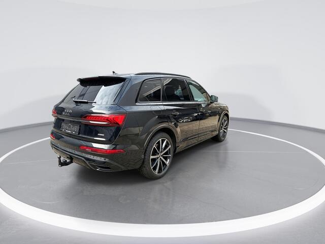 Audi Q7 55 TFSIe 381pk Tiptronic Quattro Pro Line S · Panoramadak · 360 Camera · Luchtvering · Elek. Trekhaak · B&O Sound · Leder Valcona · Elek. Stoelen + Geheugen Bestuurder · 21'' Inch ·