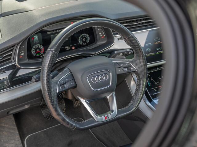 Audi Q7 60 TFSI e quattro Competition | Pano | B&O | Hud