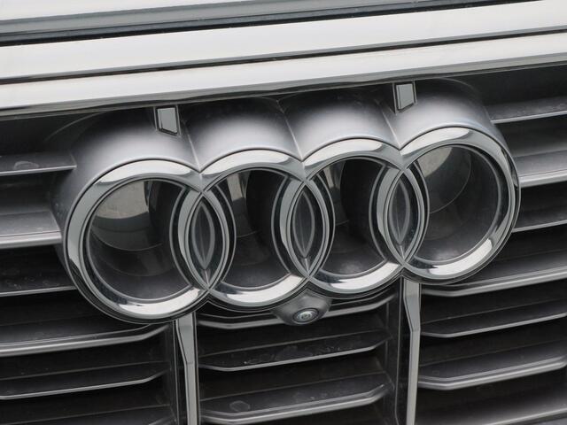 Audi Q7 55 TFSi e 381 Pk quattro S-Line | Soft Close | Camera | Stoelverwarming | Trekhaak | Geheugenfunctie | CarPlay | Full LED | 20 Inch | 21.357 Km !!