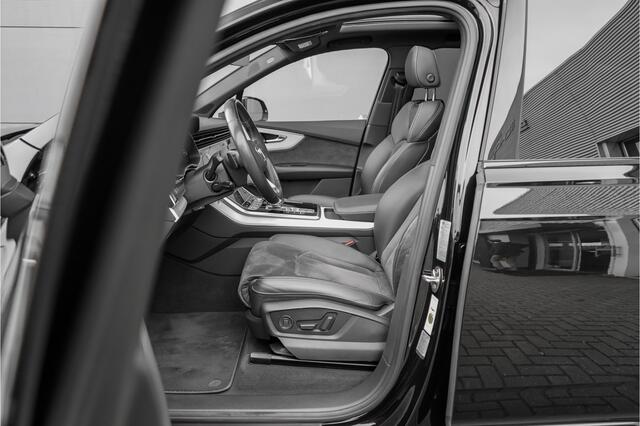 Audi Q7 55 TFSI e Quattro Pro Line S-Line Pano ACC Matrix LED 22"