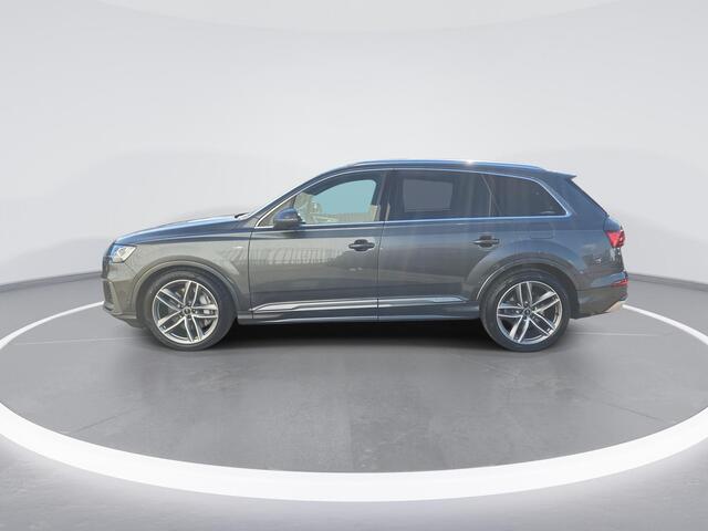 Audi Q7 55 TFSIe 280kW/381PK quattro S Line · Panoramadak · Trekhaak · Luchtvering · 360gr camera · Dodehoeksensor · 21'' · Servosluiting · Adaptive Cruise Control ·