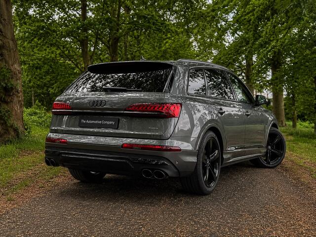 Audi Q7 55 TFSI e quattro|SLine|Panorama|NightVis|22"|Trekhaak|Dealer