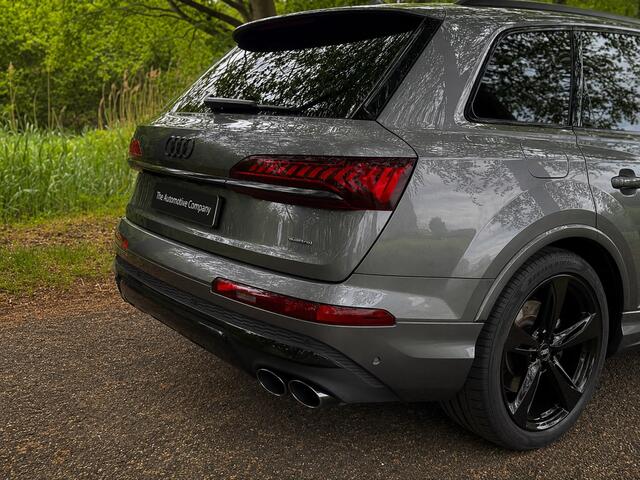 Audi Q7 55 TFSI e quattro|SLine|Panorama|NightVis|22"|Trekhaak|Dealer