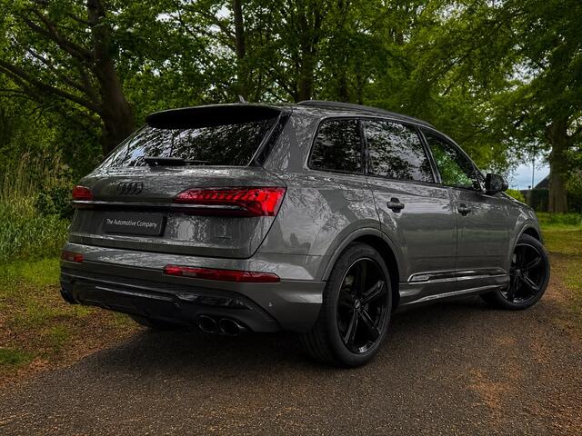 Audi Q7 55 TFSI e quattro|SLine|Panorama|NightVis|22"|Trekhaak|Dealer