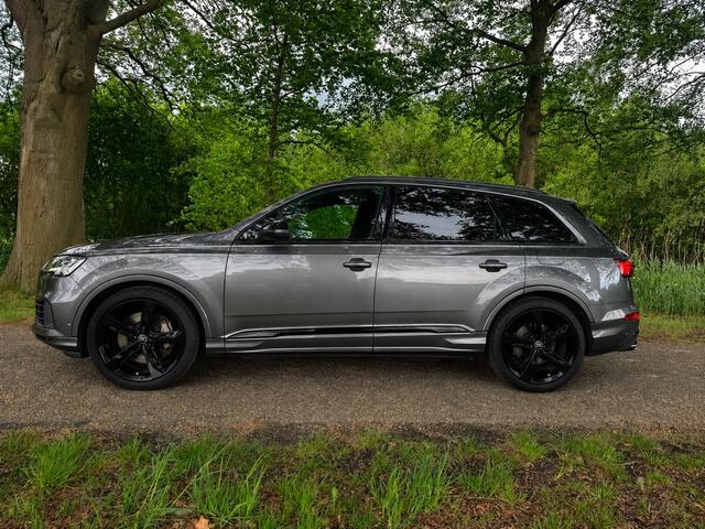 Audi Q7 55 TFSI e quattro|SLine|Panorama|NightVis|22"|Trekhaak|Dealer