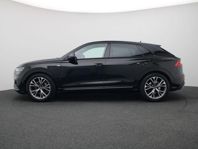 Audi Q8 55 TFSI e quattro Pro Line S 380PK S-Tronic S-Line, Servosluiting, Nachtzichtcamera, Memorystoel, Keyless, Elektr. Achterklep, PDC voor en achter, Navi, Stoel-Stuurverwarming, Trekhaak, 21" LM Velgen