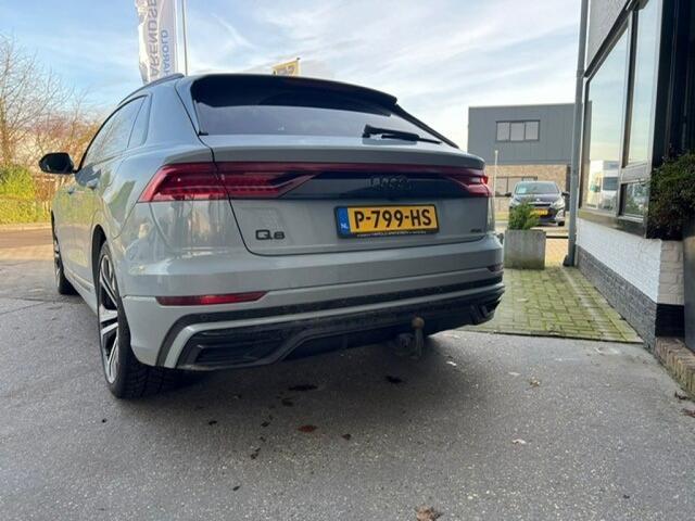 Audi Q8 55 TFSIe Q8 S line