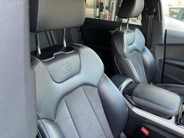 Audi Q8 55 TFSIe Q8 S line