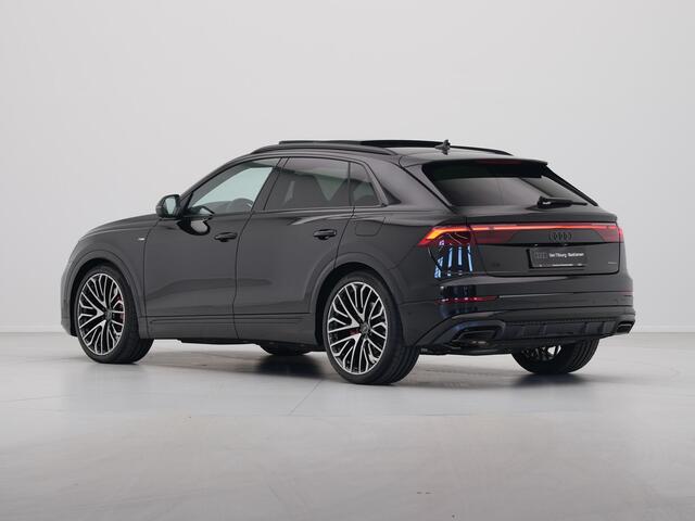 Audi Q8 60 TFSI e quattro Pro Line S S Line Competition Panoramadak Wegklapbare trekhaak 23'' Lichtmetalen velgen Vierwiel besturing 6
